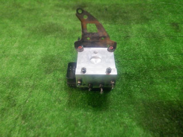 【中古】中古部品 ＫＥＩ HN22S ABSｱｸﾁｭｴｰﾀｰ 【3330420100-240510000142500】