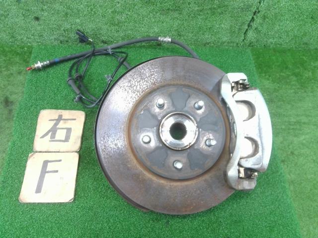 【中古】中古部品 リーフ ZE1 右ﾌﾛﾝﾄﾅｯｸﾙﾊﾌﾞ 【3330990100-231102000344310】