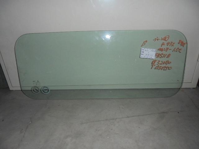 【中古】中古部品 キャンター FB511B リアウインドガラス 【3310160100-001216883915700】