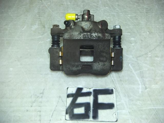 【中古】中古部品 アルト HA25S 右ﾌﾛﾝﾄｷｬﾘﾊﾟｰ 【3310050100-220928000144330】