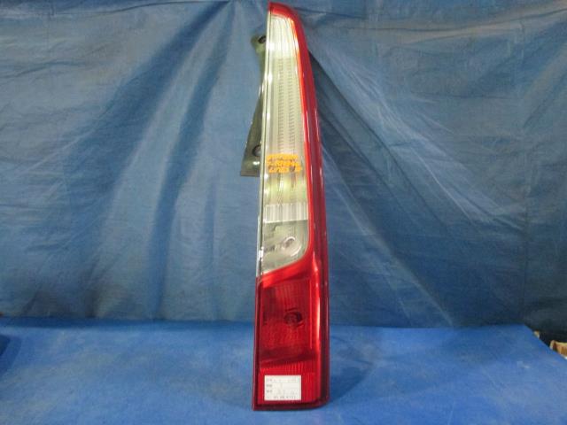【中古】中古部品 ムーヴ L175S 右ﾃｰﾙﾗﾝﾌﾟ 【3310160100-001506995115500】