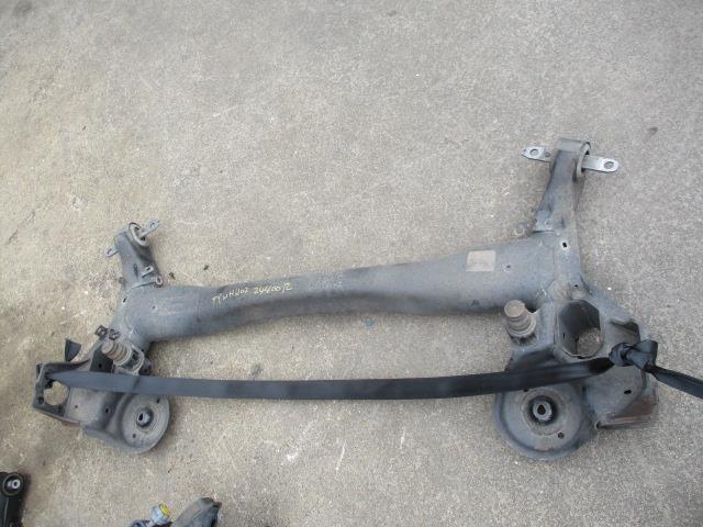 【中古】中古部品 プジョー 308 T9WHN02 ﾘｱｱｸｽﾙﾋﾞｰﾑ 【3310190100-000244001253500】 17,573円