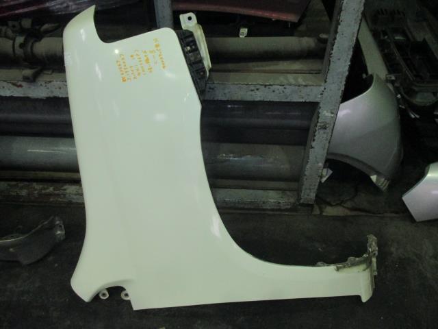 【中古】中古部品 モビリオスパイク GK1 右ﾌﾛﾝﾄﾌｪﾝﾀﾞｰ 【3310160100-001493441610600】