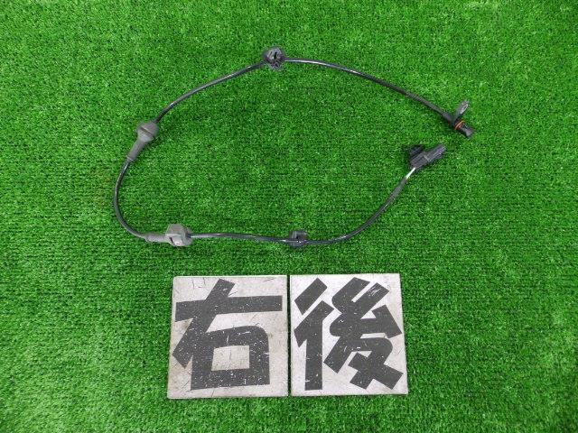 【中古】中古部品 スイフト ZC72S ABSｾﾝｻｰ 【3260250000-000024087363452】