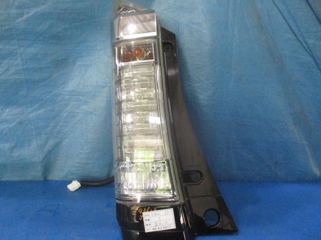 【中古】中古部品 Ｎ－ＢＯＸ JF1 左ﾃｰﾙﾗﾝﾌﾟ 【3310160100-000004362315600】
