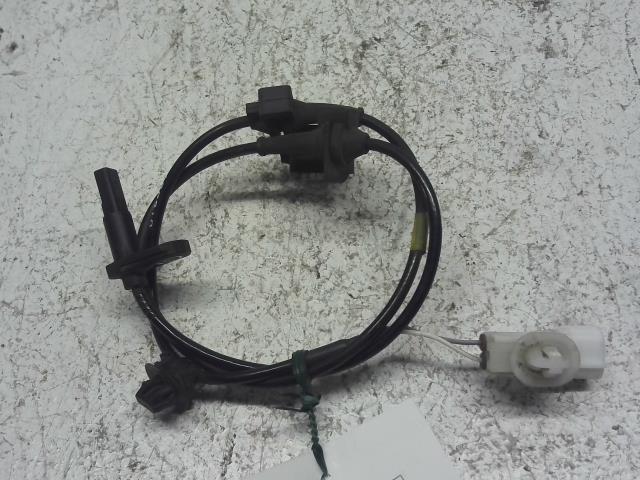 【中古】中古部品 ミラージュ A05A ABSｾﾝｻｰ 【3310160100-000004279463450】