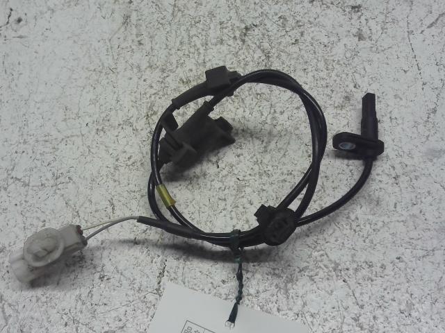 【中古】中古部品 ミラージュ A05A ABSｾﾝｻｰ 【3310160100-000004279463451】