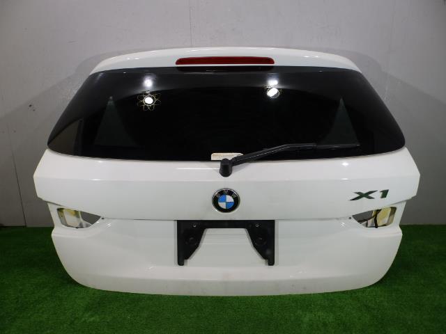 【中古】中古部品 BMW X1 VL18 ﾊﾞｯｸﾄﾞｱ 【3260250000-000024091415800】