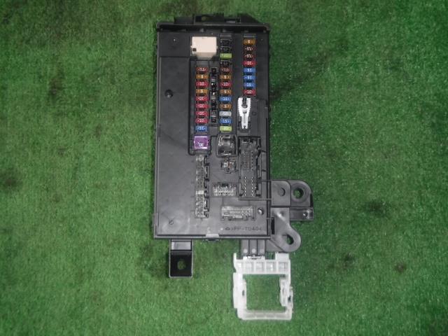 【中古】中古部品 パッソ M710A ﾋｭｰｽﾞﾎﾞｯｸｽ 【3330450100-240528000267800】