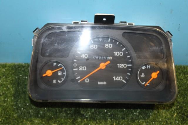 【中古】中古部品 サンバー TT2 ｽﾋﾟｰﾄﾞﾒｰﾀｰ 【3330950100-000045140161400】 10,010円