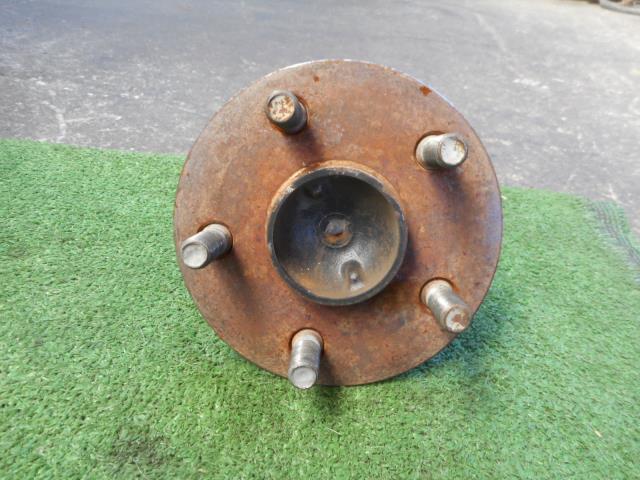 【中古】中古部品 オーパ ZCT10 ﾘｱﾊﾌﾞ 【3330190100-000002135844470】