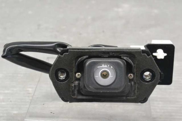 【中古】中古部品 ブレビス JCG10 ｶﾒﾗ 【3310580000-240531001215850】