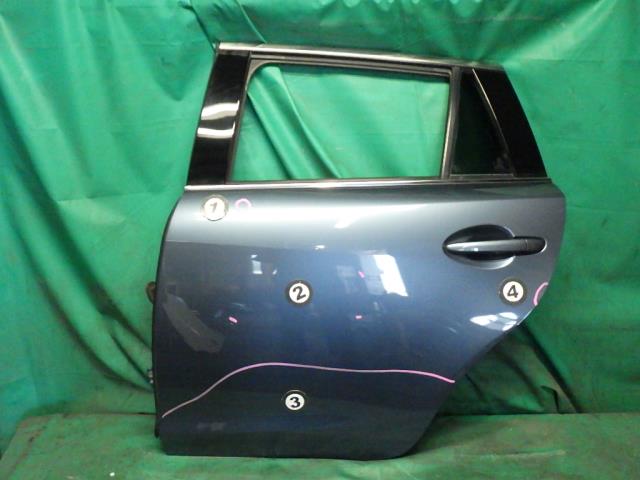 【中古】中古部品 アテンザ GJ2FW 左ﾘｱﾄﾞｱ 【3330990500-240531000113400】