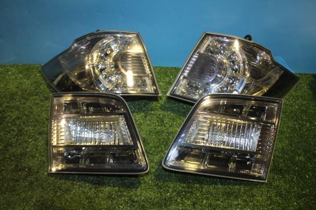 【中古】中古部品 ＭＰＶ LY3P 左ﾃｰﾙﾗﾝﾌﾟ 【3330950100-000045170715600】