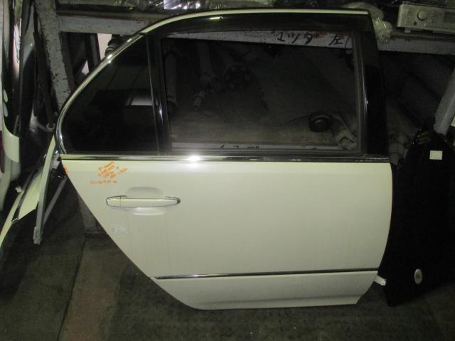 【中古】中古部品 セルシオ UCF30 右リアドア 【3310160100-001641757113300】|e-cleマート