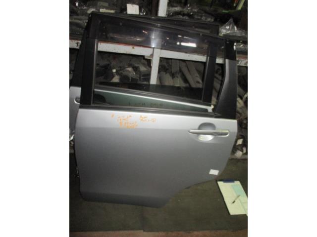 【中古】中古部品 ムーヴ LA100S 左ﾘｱﾄﾞｱ 【3310160100-001528922813400】