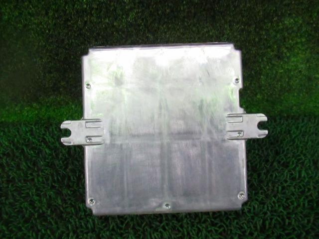 【中古】中古部品 ライフ JB6 ｴﾝｼﾞﾝｺﾝﾋﾟｭｰﾀｰ 【3330210100-000036088163100】