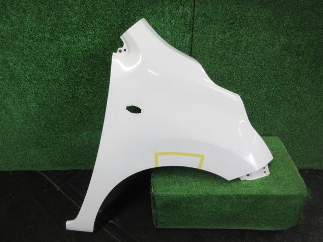 【中古】中古部品 ワゴンＲ MH34S 右ﾌﾛﾝﾄﾌｪﾝﾀﾞｰ 【3380010000-240605500310600】 8,030円