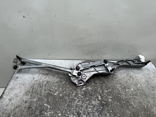 【中古】中古部品 ベンツ Eクラス 211256C ﾌﾛﾝﾄﾜｲﾊﾟｰﾓｰﾀｰ 【3310070100-000090738761600】