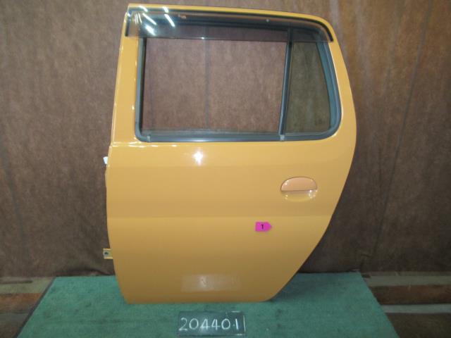 【中古】中古部品 エッセ L235S 左ﾘｱﾄﾞｱ 【3310120100-240607000113400】