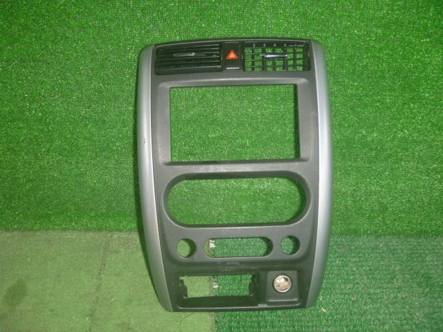 【中古】中古部品 ジムニー JB23W ｸﾗｽﾀｰﾊﾟﾈﾙ 【3330370100-000243011970220】