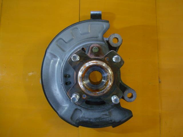 【中古】中古部品 ソリオ MA36S 右ﾌﾛﾝﾄﾅｯｸﾙﾊﾌﾞ 【3340220100-000225029244310】