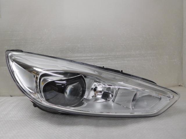 【中古】中古部品 フォード フォーカス 右ヘッドランプ 【3380050000-000035827010800】|e-cleマート
