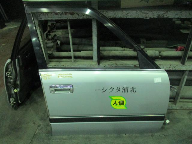 【中古】中古部品 コンフォート YXS11 右ﾌﾛﾝﾄﾄﾞｱ 【3310160100-220106000213100】