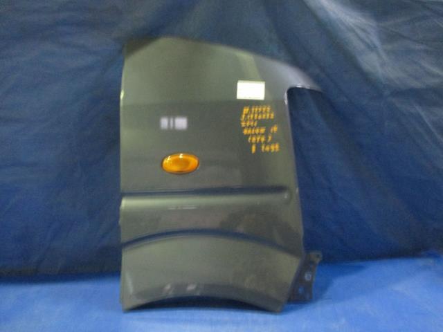 【中古】中古部品 エブリィ DA64W 右ﾌﾛﾝﾄﾌｪﾝﾀﾞｰ 【3310160100-001502659310600】