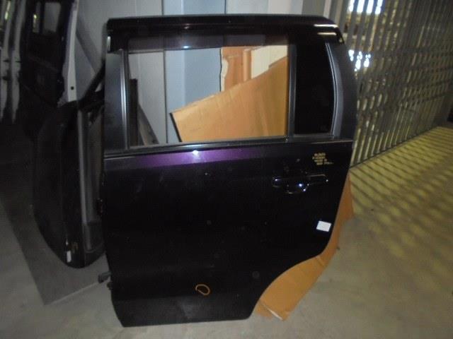 【中古】中古部品 ワゴンＲ MH23S 左ﾘｱﾄﾞｱ 【3310160100-001186451913400】 29,288円