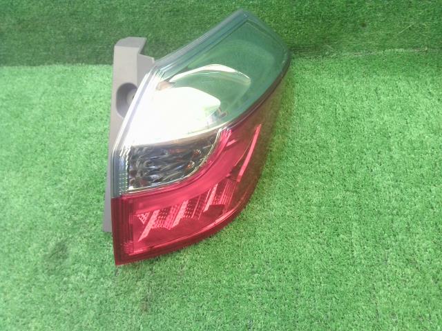 【中古】中古部品 シャトル GP7 右ﾃｰﾙﾗﾝﾌﾟ 【3260240000-240611000715500】