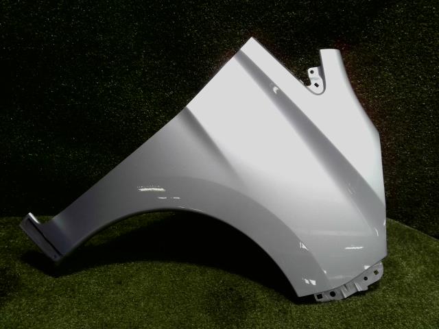 【中古】中古部品 デイズ B21W 右ﾌﾛﾝﾄﾌｪﾝﾀﾞｰ 【3260300000-240612000110600】