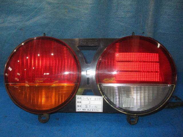 【中古】中古部品 ミニキャブ U61V 左ﾃｰﾙﾗﾝﾌﾟ 【3310160100-000004367215600】