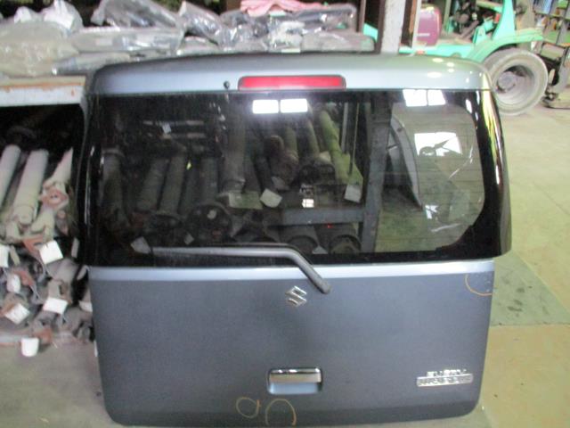 【中古】中古部品 エブリィ DA64W ﾊﾞｯｸﾄﾞｱ 【3310160100-001673641715800】