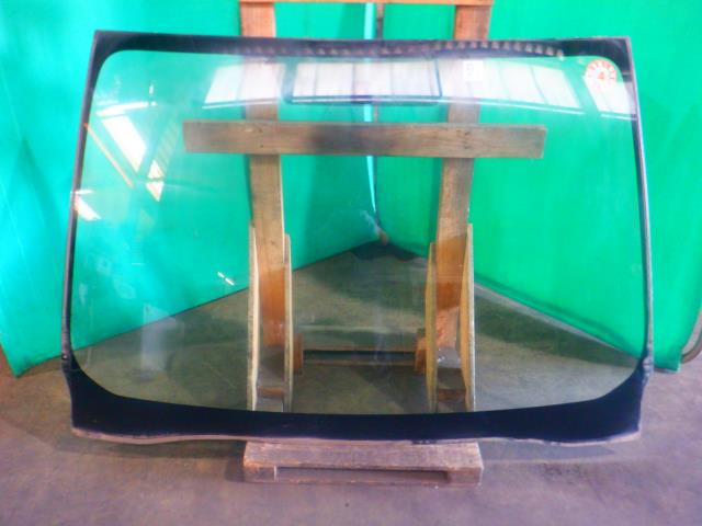 【中古】中古部品 ラクティス NSP120 ﾌﾛﾝﾄｳｲﾝﾄﾞｶﾞﾗｽ 【3340140100-000023615911200】