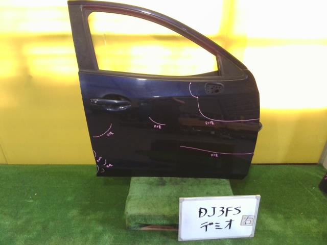 【中古】中古部品 デミオ DJ3FS 右ﾌﾛﾝﾄﾄﾞｱ 【3331010600-240516001013100】