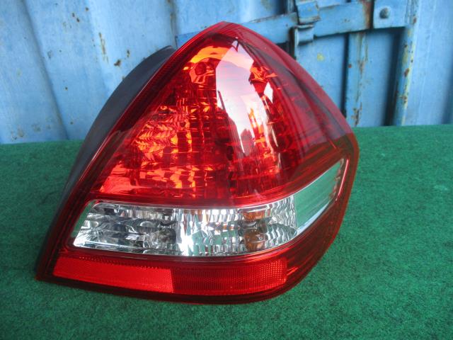 【中古】中古部品 ティーダ ラティオ SC11 右ﾃｰﾙﾗﾝﾌﾟ 【3540020100-000006060815500】