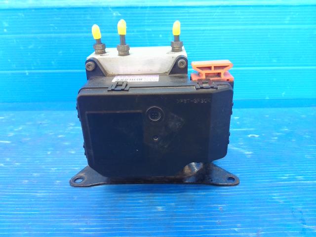 【中古】中古部品 ジムニー JB23W ABSｱｸﾁｭｴｰﾀｰ 【3310550000-230929000142500】