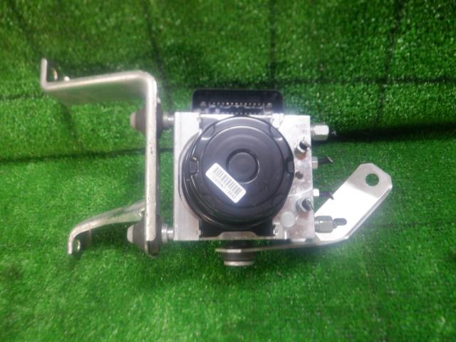 【中古】中古部品 パッソ KGC35 ABSｱｸﾁｭｴｰﾀｰ 【3330420100-240611000142500】