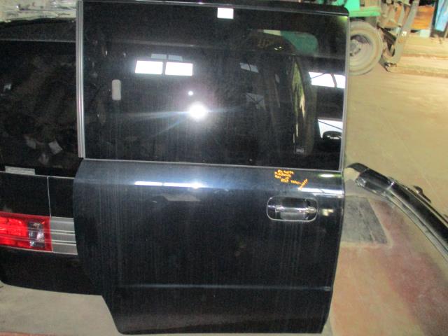 【中古】中古部品 モビリオスパイク GK1 右ﾘｱﾄﾞｱ 【3310160100-001701796413300】