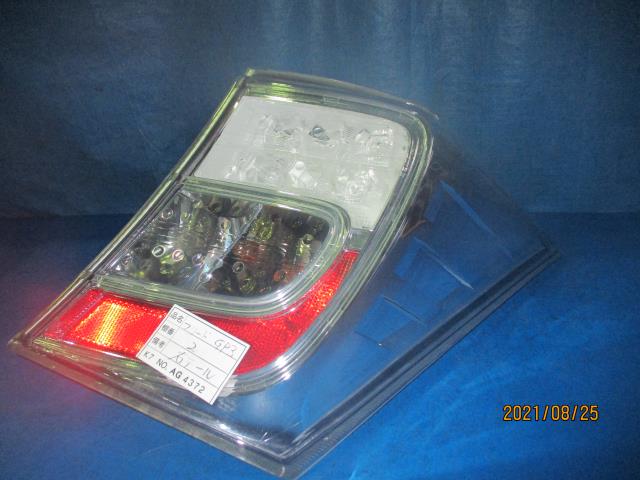 中古部品 フリード GP3 右テールランプ