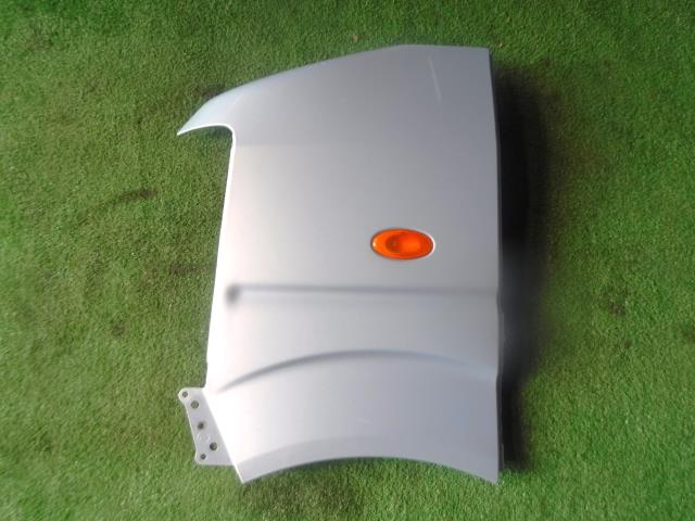 【中古】中古部品 エブリィ DA64W 左ﾌﾛﾝﾄﾌｪﾝﾀﾞｰ 【3330450100-240619000210700】