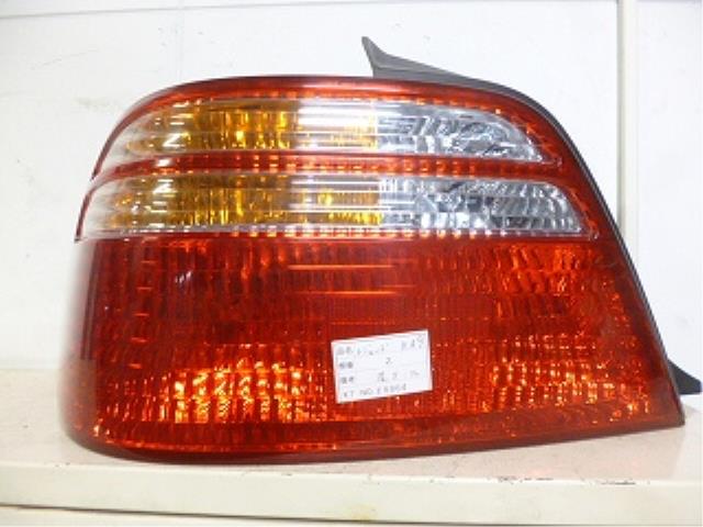 【中古】中古部品 レジェンド KA9 左ﾃｰﾙﾗﾝﾌﾟ 【3310160100-001101487015600】