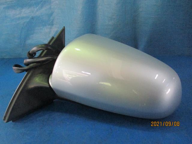 【中古】中古部品 アウディ A4 8EALT 左ｻｲﾄﾞﾐﾗｰ 【3310160100-001707983413600】 9,571円