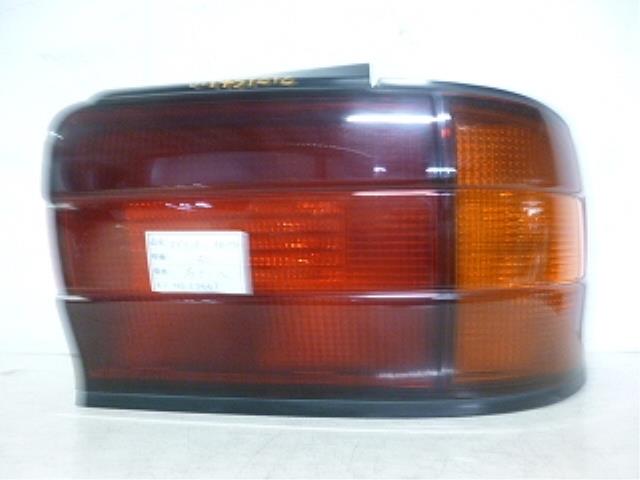 【中古】中古部品 スプリンター AE100 右ﾃｰﾙﾗﾝﾌﾟ 【3310160100-001108045915500】