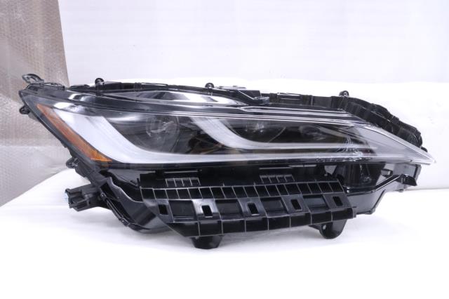 【中古】中古部品 ハリアー MXUA80 右ﾍｯﾄﾞﾗﾝﾌﾟ 【3260520000-240620500510800】