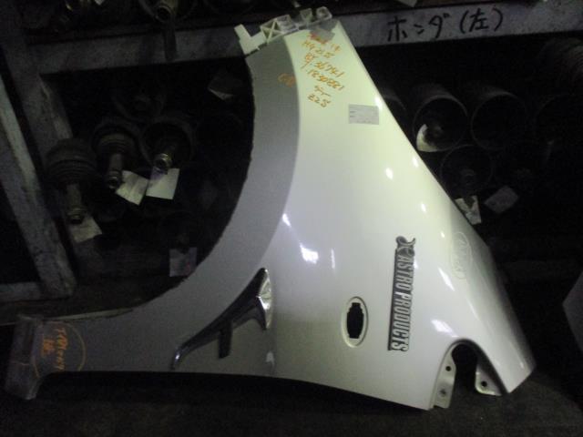 【中古】中古部品 セルボ HG21S 左ﾌﾛﾝﾄﾌｪﾝﾀﾞｰ 【3310160100-001470042410700】