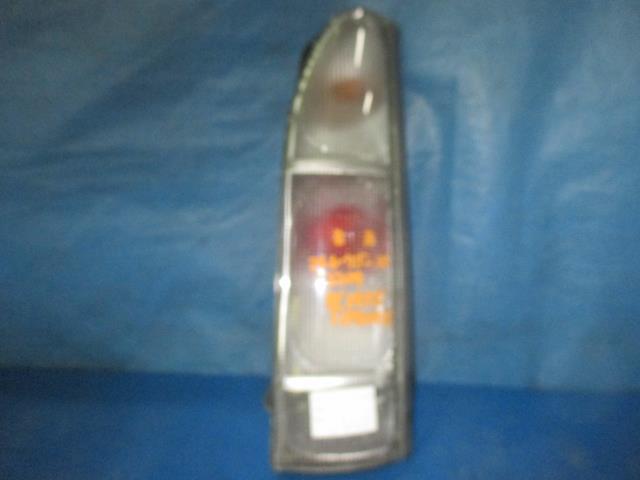 【中古】中古部品 ハイゼットアトレ S220G 右ﾃｰﾙﾗﾝﾌﾟ 【3310160100-001540220815500】