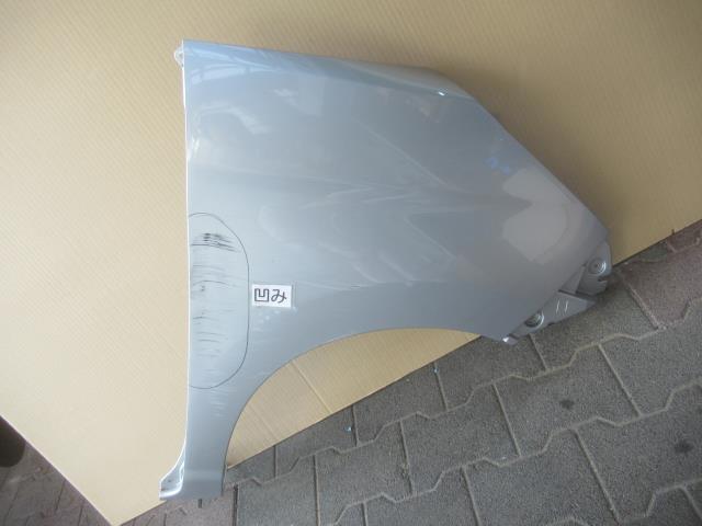 【中古】中古部品 ルーミー M900A 右ﾌﾛﾝﾄﾌｪﾝﾀﾞｰ 【3380050000-000035904710600】 13,710円