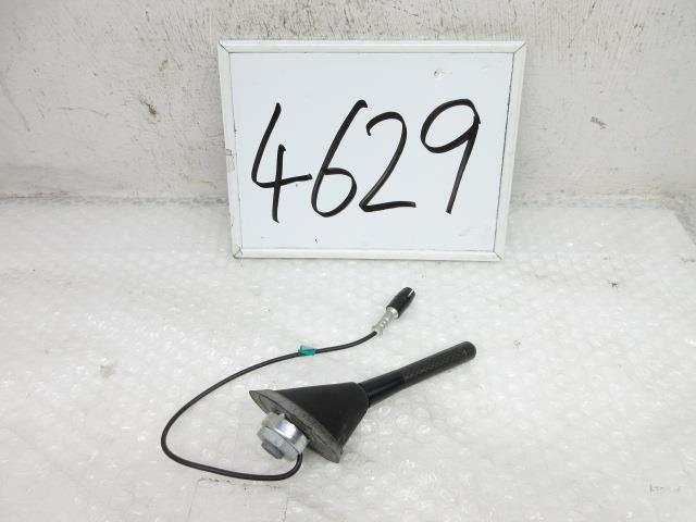 【中古】中古部品 フィアット 500 31212 ｱﾝﾃﾅ 【3500170000-240627501961000】 7,161円